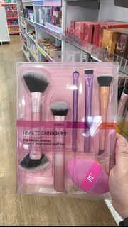 (Category: ) located in . Submitted by stashionista (Listing ID 1441837613, Image 1). Description: .