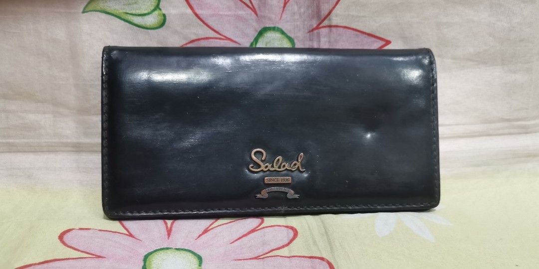 SALAD black leather long Bifold wallet (Category: Wallets & Card holders) located in Baguio. Submitted by princessjhade (Listing ID 1441872844, Image 1). Description: Good condition Plus shipping.