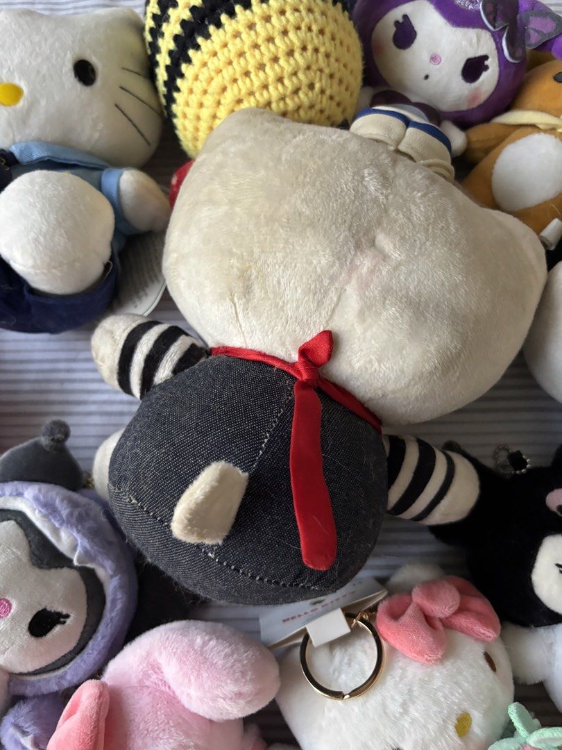 Sanrio Hello Kitty Sailor Plush Toy Keychain (Category: Plushies & Soft Toys) located in Manila. Submitted by mpt99876 (Listing ID 1441798639, Image 2). Description: - Adorable Kitty plush toy - Dressed as a sailor with a navy outfit and red ribbon - Features a cute anchor detail on her hat - Ideal for Sanrio enthusiasts and collectors - Includes a ring for easy attachment to bags or keys - A charming addition to any plush collection.