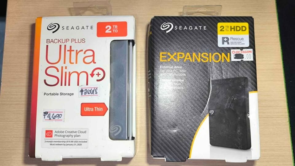 Seagate 2TB HDD (With Pouches) (Category: Hard Disks & Thumbdrives) located in Makati City. Submitted by johnnormanr.estuista (Listing ID 1441857416, Image 2). Description: Seagate Expansion 2TB (BLACK) = Php. 3,900 Seagate Ultra Slim 2TB (SILVER) = Php. 4,200 Set = 7,800 ✅ Both authentic Seagate ✅ Both with box, papers and pouches ✅ Both no issue RFS: Decluttering.