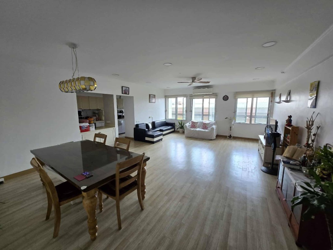 (Category: ) located in . Submitted by jep2poon (Listing ID 1441912235, Image 1). Description: .