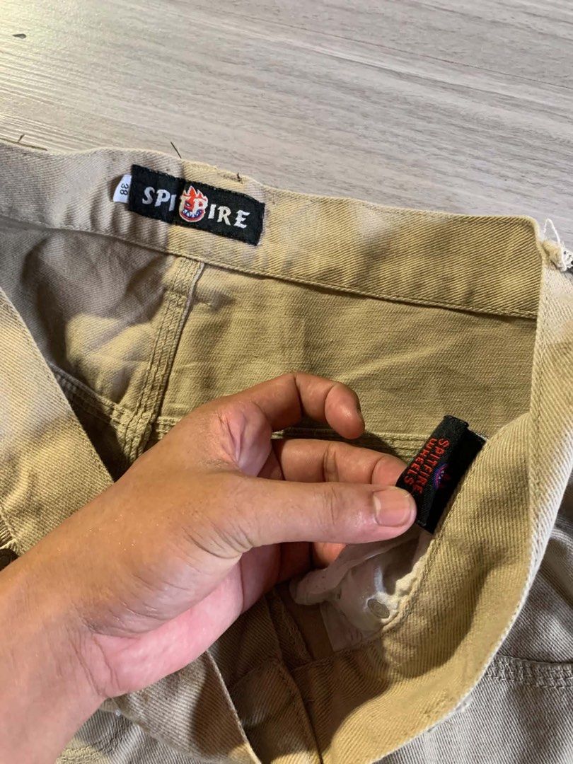 Spitfire Carpenter Pants (Category: Chinos) located in Davao. Submitted by johnspencer17 (Listing ID 1441905673, Image 3). Description: W38xL45.5 Leg Opening 9.5 Excellent Condition Color Date 9.5/10 Issue: Minimal Scratch, Need Wash.