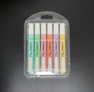 (Category: ) located in . Submitted by cardboard_collector (Listing ID 1441935587, Image 1). Description: .