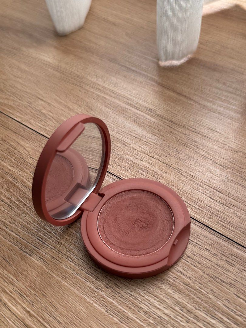 Sunnies Face AirBlush in Moon (Category: Makeup) located in Quezon City. Submitted by declutterwithcc (Listing ID 1441824389, Image 2). Description: Not my shade RFS: Decluttering. No longer using this. Hope this finds a new home. 💕 Once SOLD, all items will be cleaned and sanitized once again before dispatching..