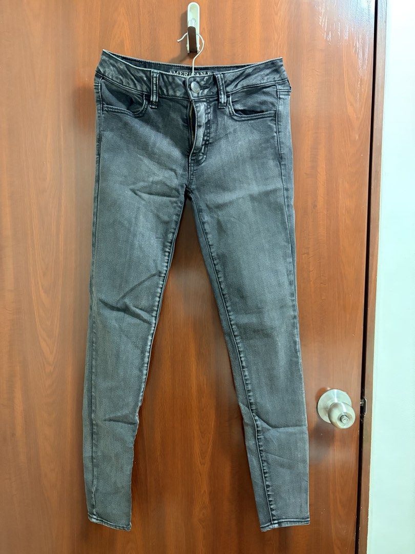Super stretch jeggings (Category: Jeans) located in Quezon City. Submitted by blissfulmagenta (Listing ID 1441952366, Image 1). Description: Size: Waist 27” Hips 37” Length 36” Zip-fly cosure. Fabric Blend: Utilizes a flexible Super Stretch or EasyFlex fabrication matrix for contoured shape-retention and comfort.Color Profile: Finished in an acid-washed or mineral-faded “Always Grey” / Dark Haze tone with directional whiskering..