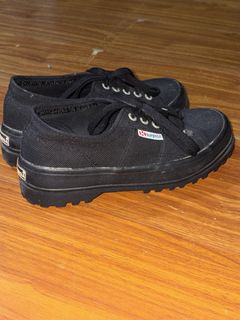 (Category: ) located in . Submitted by rjsjsgs (Listing ID 1441906929, Image 1). Description: .
