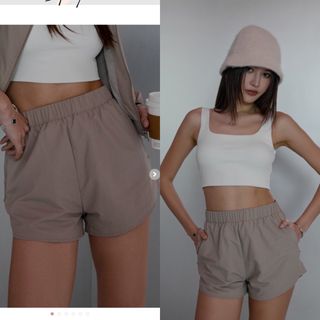 (Category: ) located in . Submitted by kissmywardrobe (Listing ID 1441856703, Image 1). Description: .