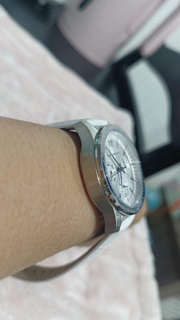 TechnoMarine Women's Chronograph Watch White Strap (Category: Women's Watches) located in Caloocan City. Submitted by julieannep34329 (Listing ID 1441906849, Image 2). Description: - TechnoMarine Chronograph Watch - Silver Dial - White Leather Strap with Crocodile Texture - Three Subdials for Stopwatch Functions - Silver-Tone Case and Hands - Good Working Condition - Strap shows minimal signs of wear - Perfect for everyday or dressy occasions.