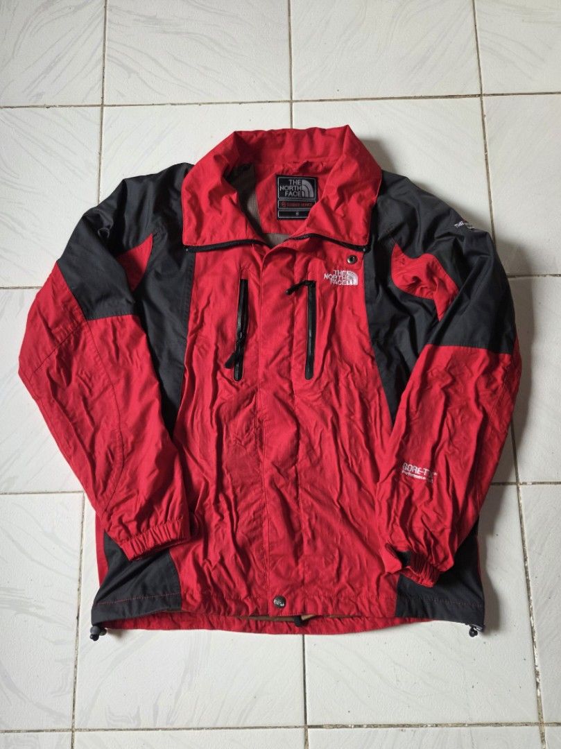 THE NORTH FACE GORETEX JACKET (Category: Coats, Jackets and Outerwear) located in Bacoor. Submitted by trixterbayron (Listing ID 1441834039, Image 1). Description: MEASUREMENTS IN INCHES: LENGTH: 26.5 WIDTH: 21 SIZE: SMALL MOP: GCASH (FIRST PAY BASIS) MOD: J&T.