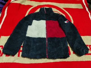 (Category: ) located in . Submitted by thrifteditem (Listing ID 1441924939, Image 1). Description: .