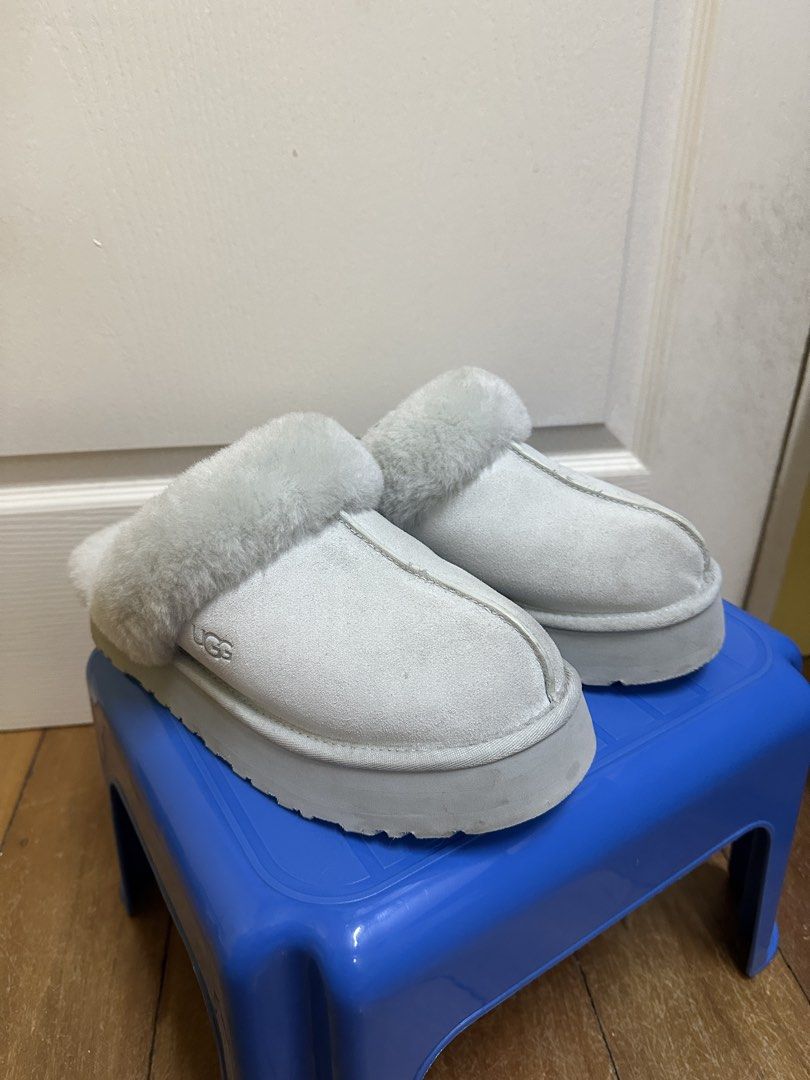 Ugg Disquette Platform Women Size US 9 (Category: Loafers) located in Manila. Submitted by declutteringlot (Listing ID 1441916156, Image 2). Description: .