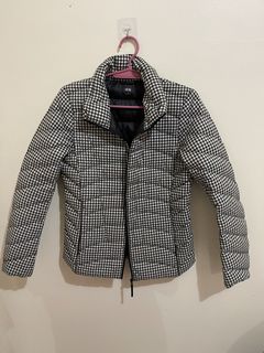 (Category: ) located in . Submitted by muse.closet (Listing ID 1441858421, Image 1). Description: .