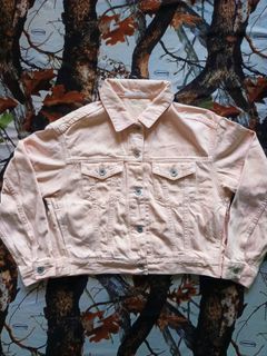 (Category: ) located in . Submitted by thrifter-05 (Listing ID 1441967067, Image 1). Description: .