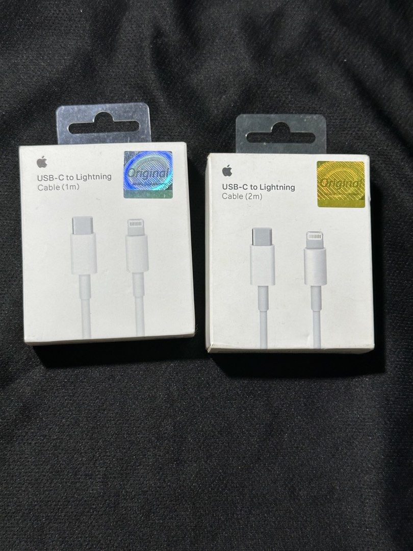 USB - C To Lightning Cable (Category: Chargers & Cables) located in Manila. Submitted by mfsm_finds.shop (Listing ID 1441841463, Image 1). Description: .