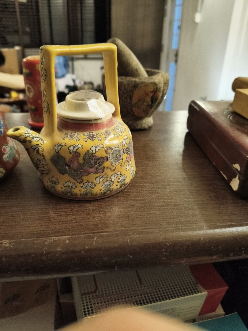 Vintage Ceramic Teapots - Set of 2473215638795069443