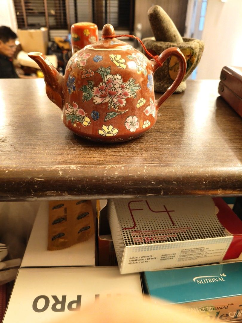 Vintage Ceramic Teapots - Set of 2473215638795069441