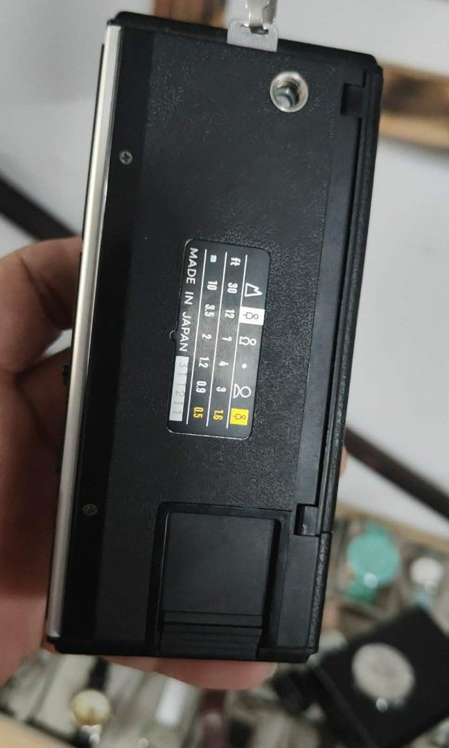 Vintage Japan surplus (Category: Cameras) located in Cavite. Submitted by sevillajoh71978 (Listing ID 1441876929, Image 2). Description: .