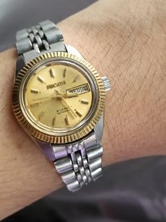 (Category: ) located in . Submitted by trendyie100 (Listing ID 1441816168, Image 1). Description: .