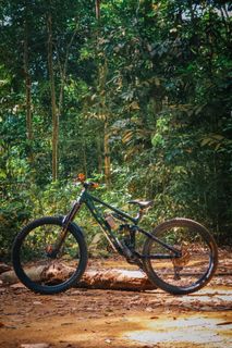 (Category: ) located in . Submitted by bike26 (Listing ID 1441800695, Image 1). Description: .