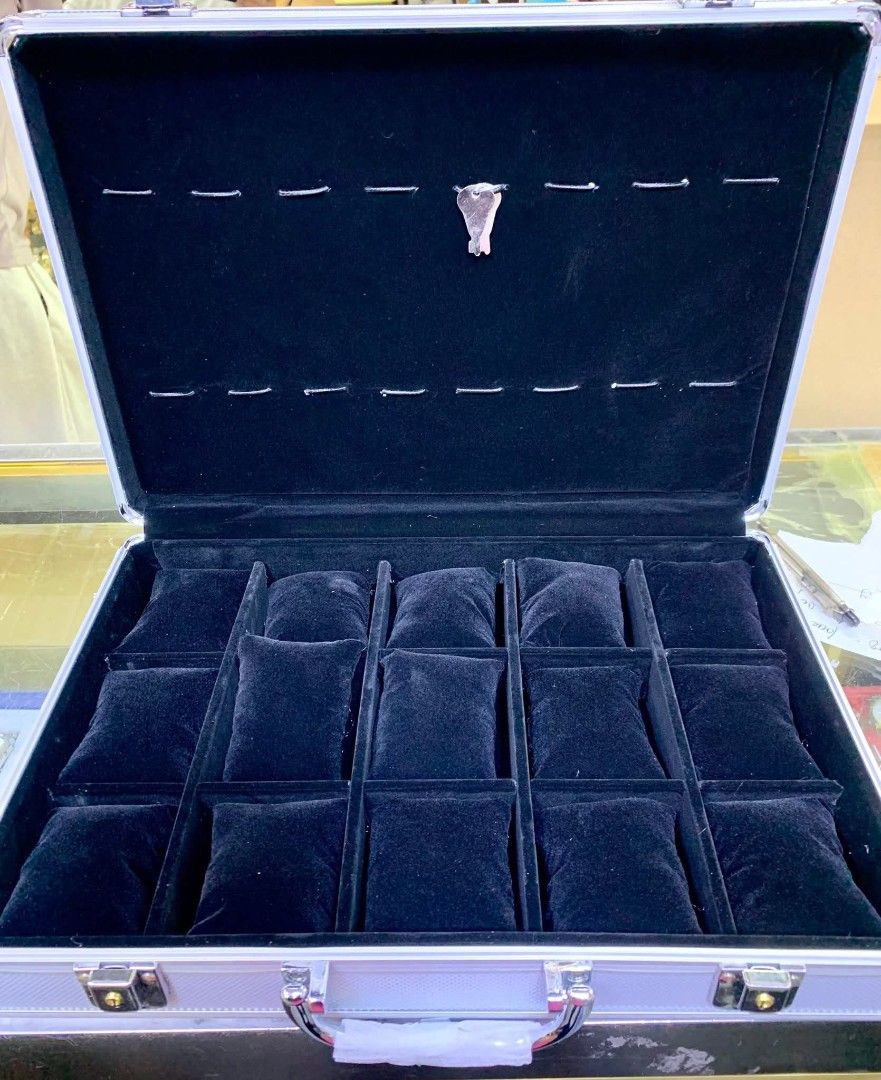 Watch organizer Limited stocks (Category: Accessory Holder, Box & Organizers) located in Manila. Submitted by chellesshop (Listing ID 1441788952, Image 1). Description: .