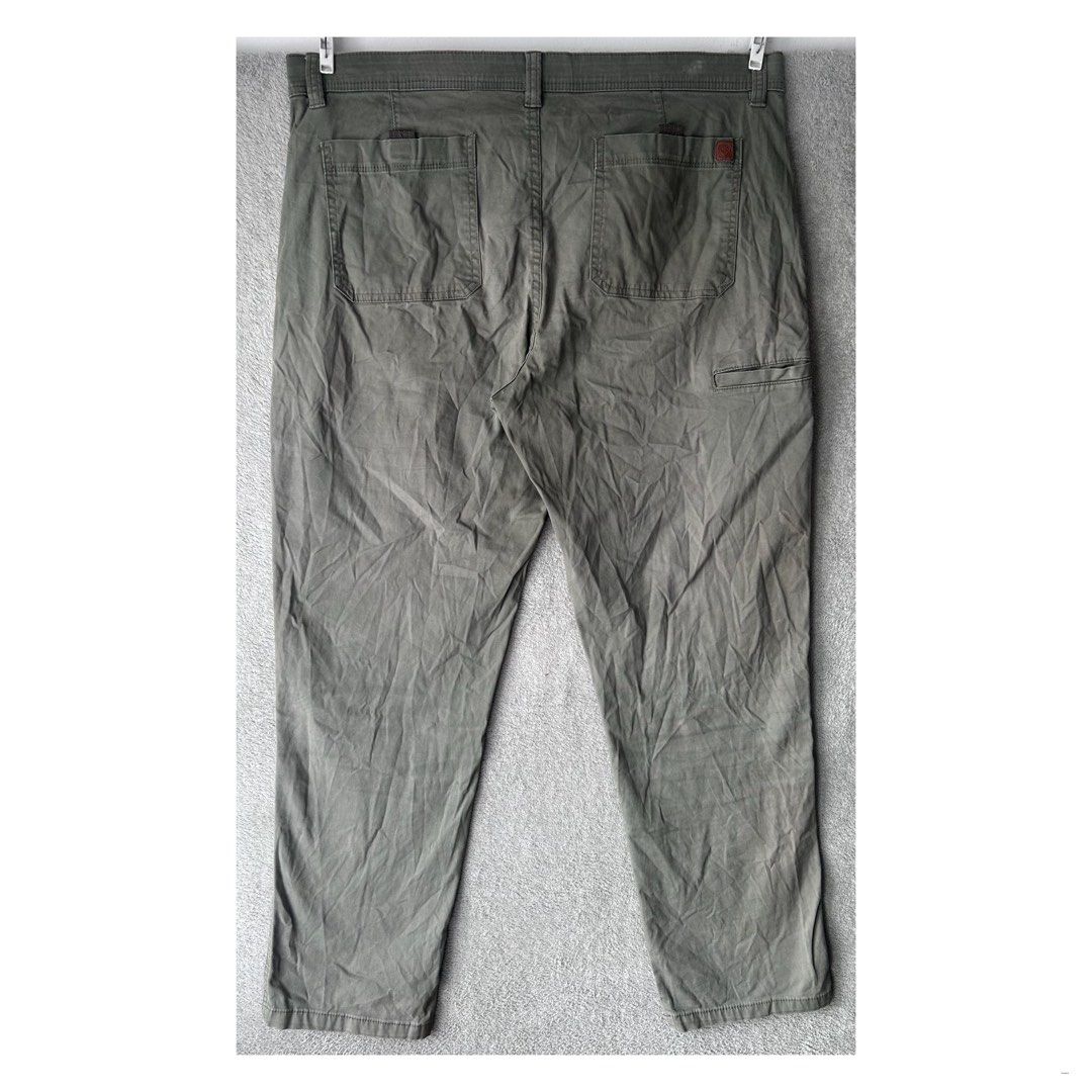 Weatherproof 6-pocket Cargo Pants 36x32 (Category: Jeans) located in Pasig City. Submitted by califinestcollectibles (Listing ID 1441790991, Image 3). Description: Weatherproof 6-pocket Cargo Pants 36x32 B#00264 need wash issue: stain size: 36x32 waist: 38 inch / 98 cm (paikot na) hip: 44 inch / 112 cm thigh: 24 inch / 64 cm inseam: 32 inch / 77 cm leg opening: 16 inch / 42 cm front rise: 11 inch / 28 cm length: 40 inch / 102 cm • Actual and deta
