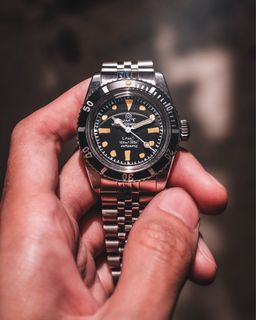 （分類：）位於 。 由 Luxdate 提交（商品編號 1441858623，圖片 1）。簡介： 。