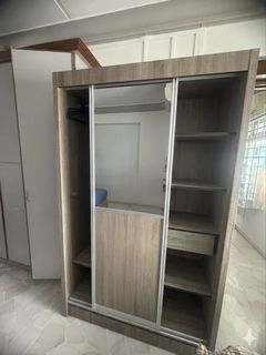 (Category: ) located in . Submitted by ling765 (Listing ID 1441916465, Image 1). Description: .