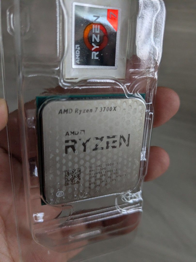 WTS: AMD Ryzen 7 3700X 8-Core Processor Boxset472883737490237441
