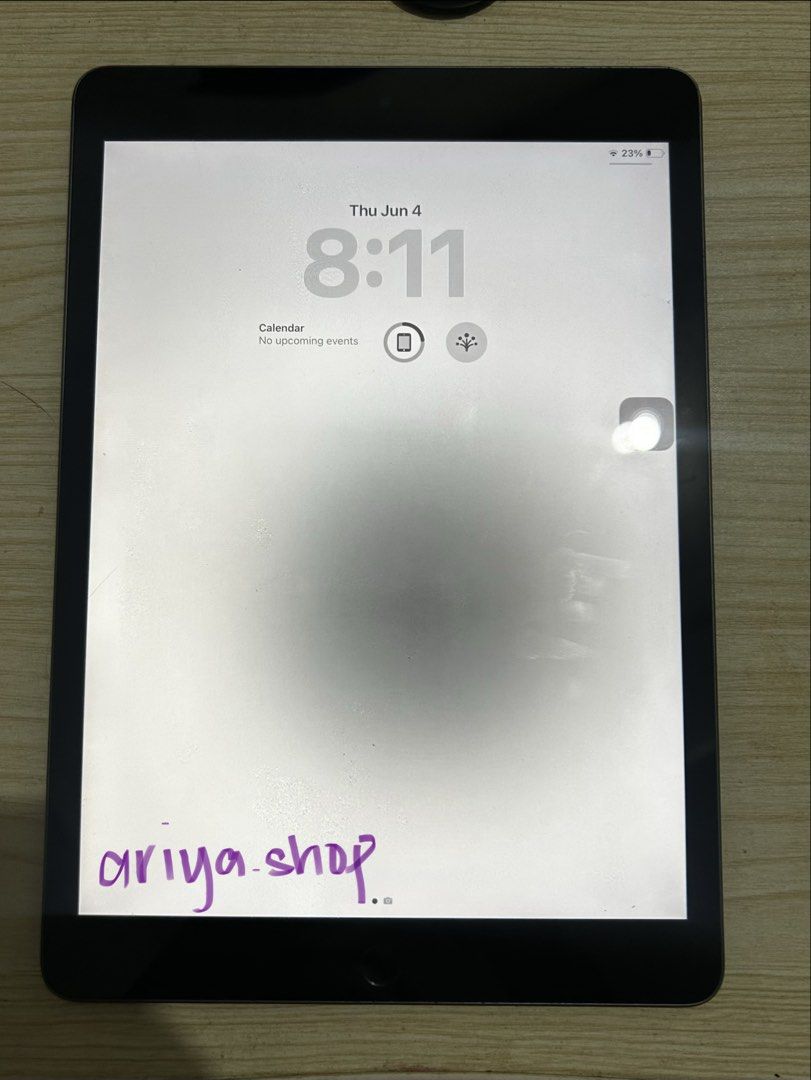 WTT WTS Ipad 9th Generation for Trade (Category: iPad) located in Quezon City. Submitted by ariya.shop (Listing ID 1441902695, Image 1). Description: - see picture for condition - if trade (preferably 16 gb) - if buying (free pencil) mod: ggx, jnt (own booking) can transact through fb! .
