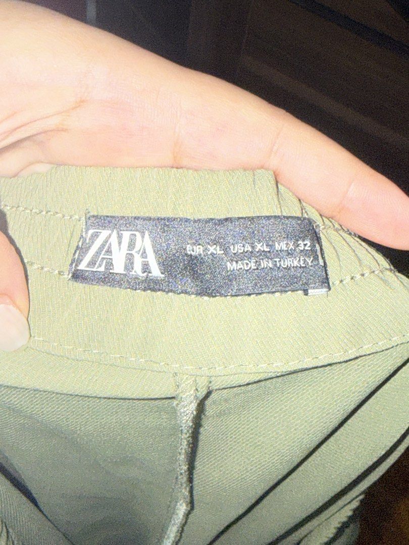 Zara Olive Green Elastic Waist Drawstring Pants (Category: Other Bottoms) located in Quezon City. Submitted by daflowershop (Listing ID 1441837173, Image 2). Description: - Zara olive green pants - Elastic waistband with drawstring - Cropped length - Made in Turkey - Perfect for casual wear - Comfortable fit.
