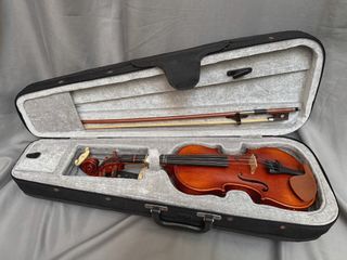 (Category: ) located in . Submitted by prodigy_strings (Listing ID 1436377326, Image 1). Description: .