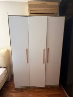 (Category: ) located in . Submitted by surpleeee (Listing ID 1442104075, Image 1). Description: .