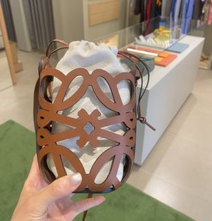 （分類：）位於 。 由 societyinfame 提交（商品編號 1442056164，圖片 1）。簡介： 。
