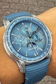 (Category: ) located in . Submitted by buywatch88 (Listing ID 1442029628, Image 1). Description: .
