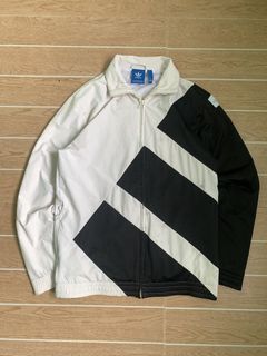 (Category: ) located in . Submitted by thrift2moolah (Listing ID 1441991279, Image 1). Description: .