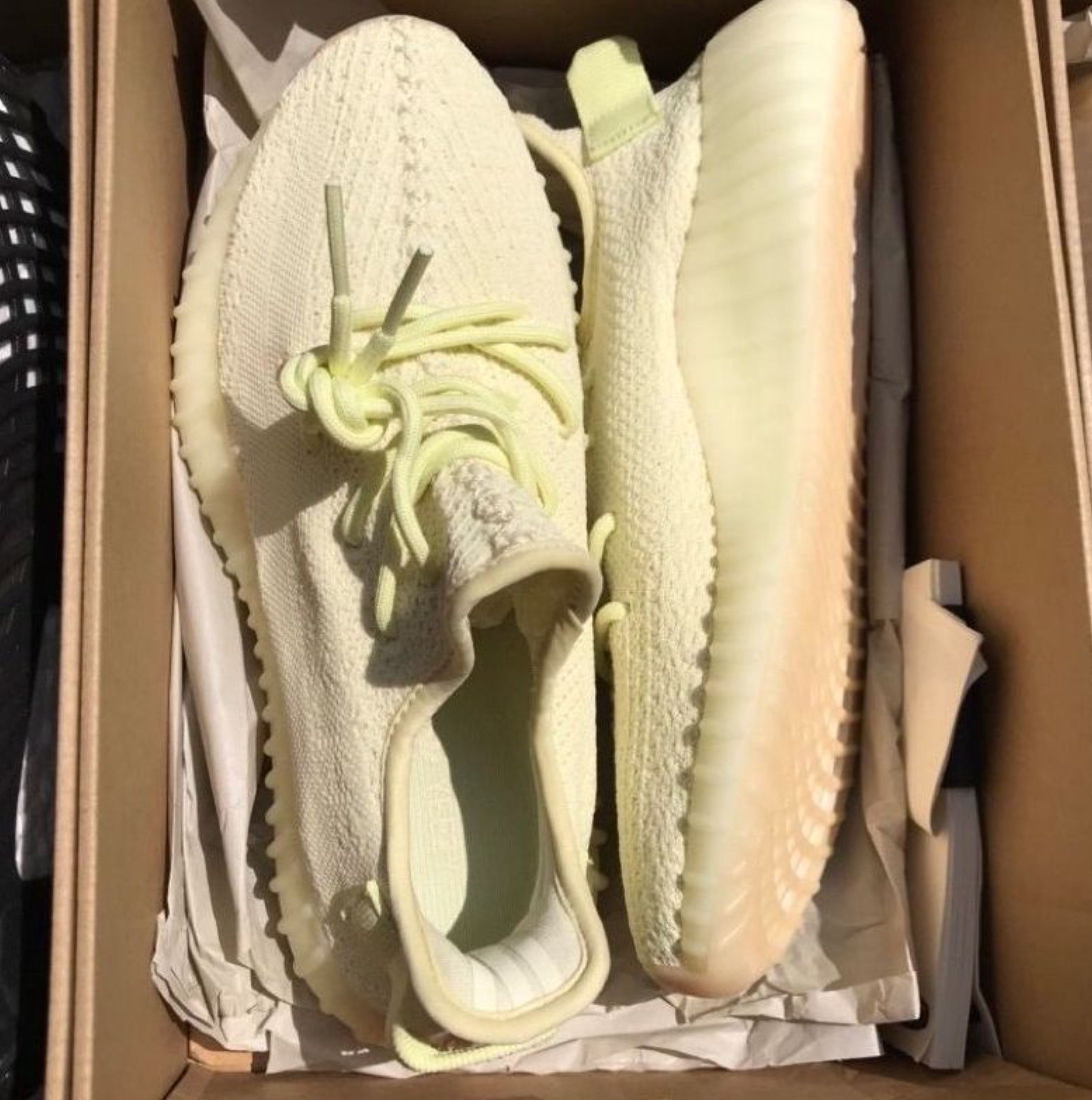 adidas originals Yeezy Boost 350 V2 Butter Lifestyle Shoes Yellow (Category: Sneakers) located in Singapore. Submitted by alxe52 (Listing ID 1442005616, Image 2). Description: 💫 Adidas Latest adidas originals Yeezy Boost 350 V2 Butter Lifestyle Shoes Yellow Brand new · Quality Free shipping · J&T/Ninja Van Cash on delivery · Zero risk 3-day photo confirm.