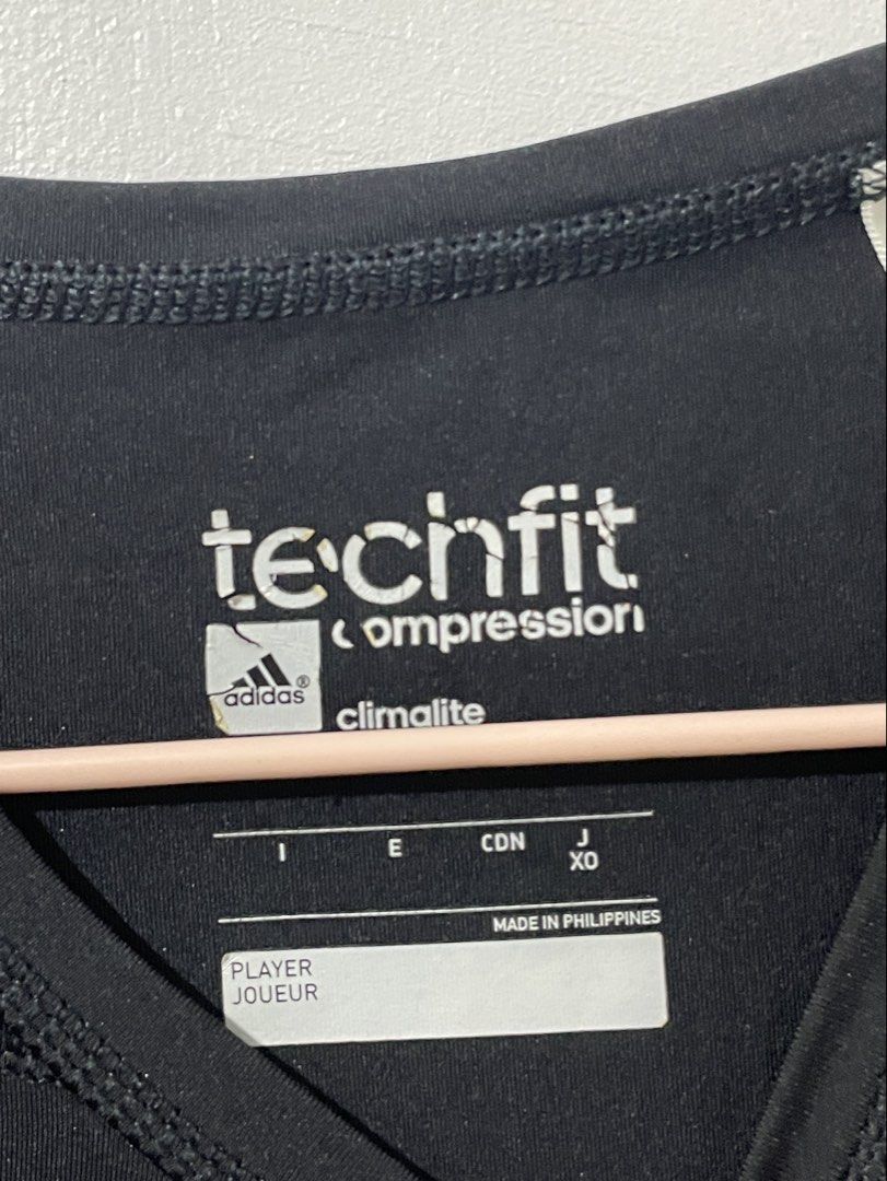 Adidas Techfit Compression Longsleeves Top (Category: Activewear) located in Tuguegarao City. Submitted by ziggerryy (Listing ID 1442070269, Image 3). Description: Unisex Fits M-L for womens Fits S-M for mens W18 L28 Please check last photo for minimal lose stitches. .