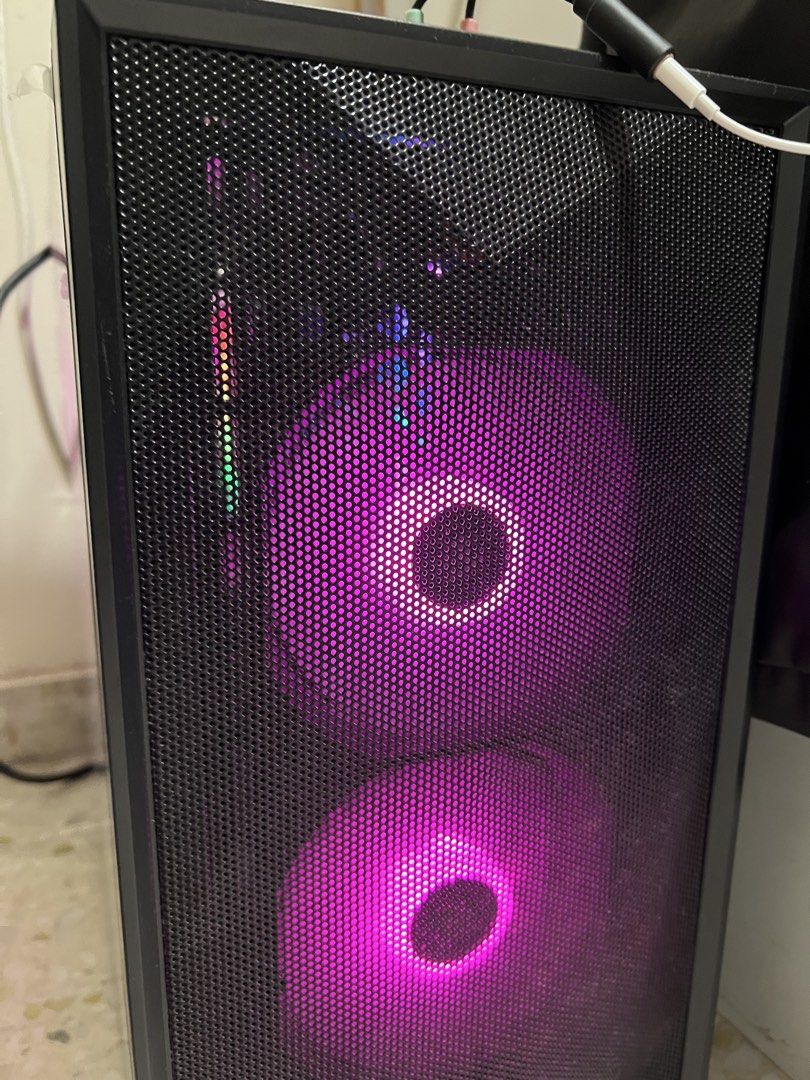 Aftershock Gaming Pc R5 5600 + RTX 4060
