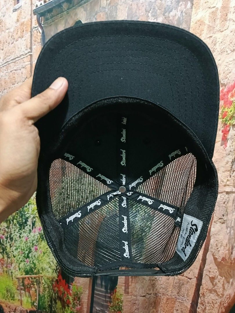 American flag net hat trucker cap (Category: Caps & Hats) located in Valenzuela. Submitted by shs.by.marc (Listing ID 1441995455, Image 2). Description: Location : Karuhatan Valenzuela.