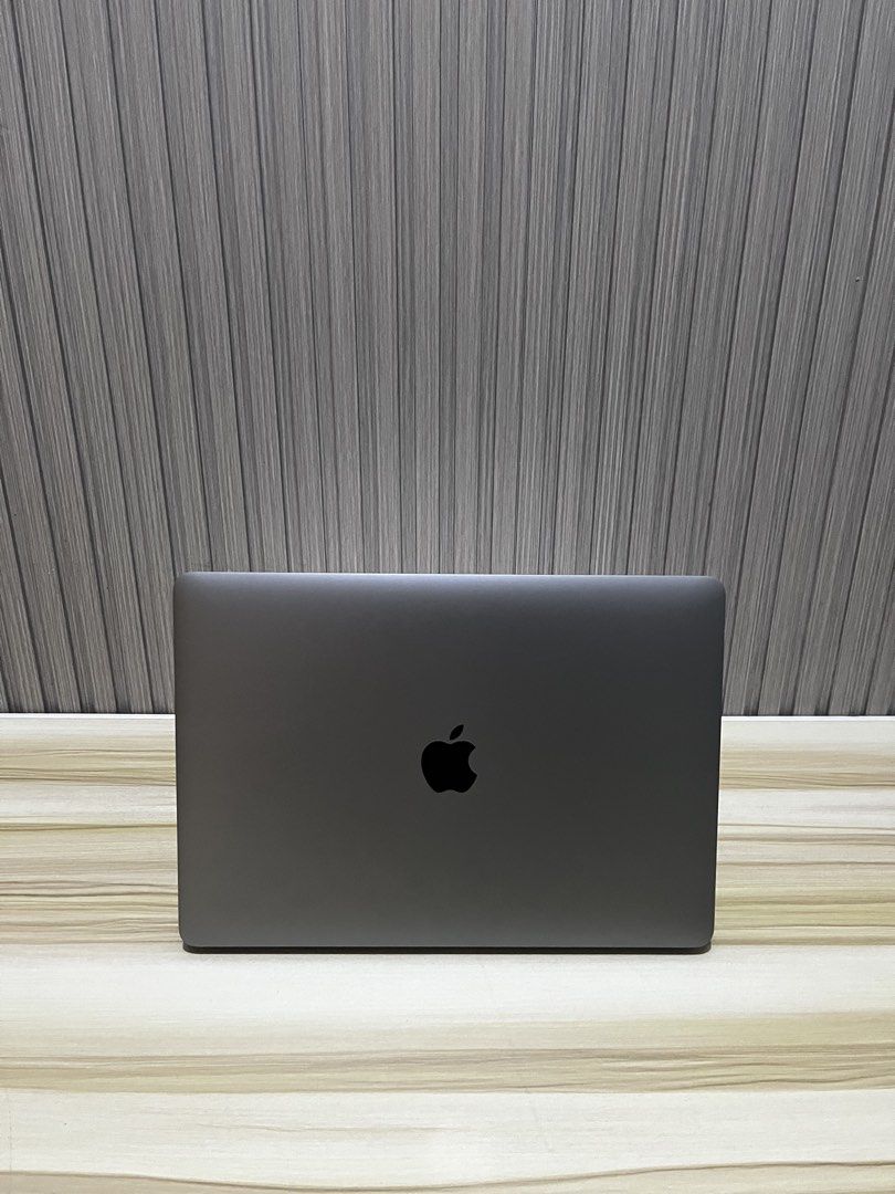Apple MacBook Pro 13-inch M2 2022 (Category: Laptops & Notebooks) located in Manila. Submitted by jonathan_aliamen (Listing ID 1442052911, Image 3). Description: MacBook Pro 13” M2 2022 with TouchBar Complete with Box 8GB RAM / 256GB SSD Battery Health: 100% Cycle Count: 24 Super Pristine Condition Smooth and fast performance No repair history Inclusion: Orig charging cable Orig Power Adapter (61W Fast Charging).