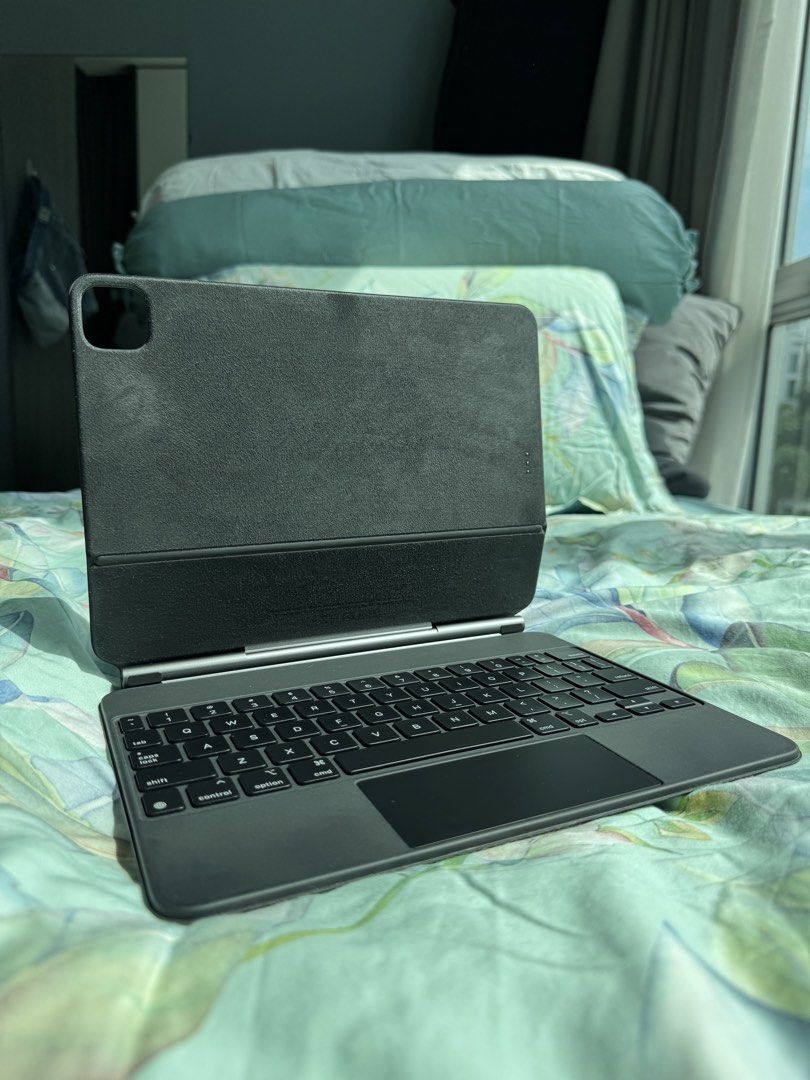 Apple Magic Keyboard Gen 2473822458817423360