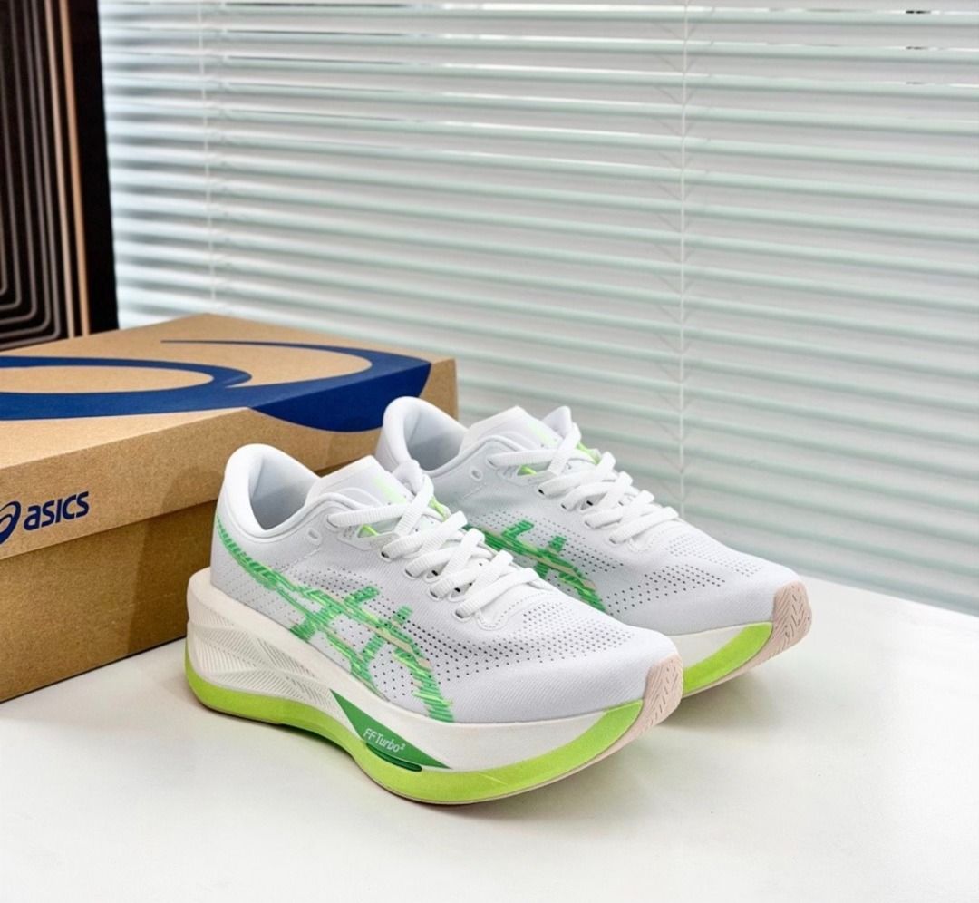 ASICS SONICBLAST Comfortable and Lightweight Running Shoes (Category: Sneakers) located in Singapore. Submitted by heymissnicole (Listing ID 1442029794, Image 3). Description: Multiple colors available, all sizes are standard and complete, shop with confidence 🎁 View actual product photos.