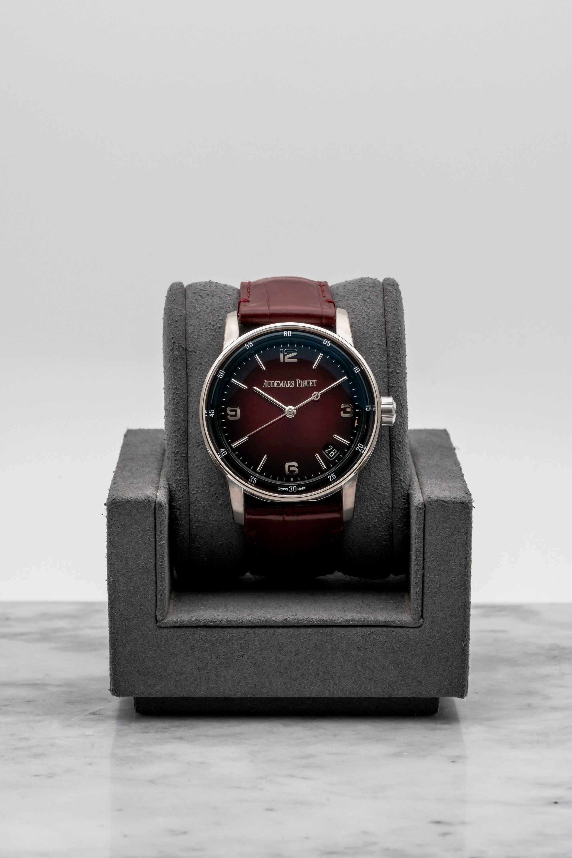 Audemars Piguet Code 11.59 Selfwinding 15210BC.OO.A068CR.01 Burgundy Dial • 2022 • 📦 & 📄 (Category: Watches) located in Singapore. Submitted by timetells (Listing ID 1442018752, Image 1). Description: Brand: Audemars Piguet Model: Code 11.59 Selfwinding Reference Number: 15210BC.OO.A068CR.01 Year: 2022 Case Size: 41 mm Case Material: 18K White Gold Dial: Burgundy Lacquered Dial with Smoked Effect, Applied Arabic Numerals & Date Display Strap: B