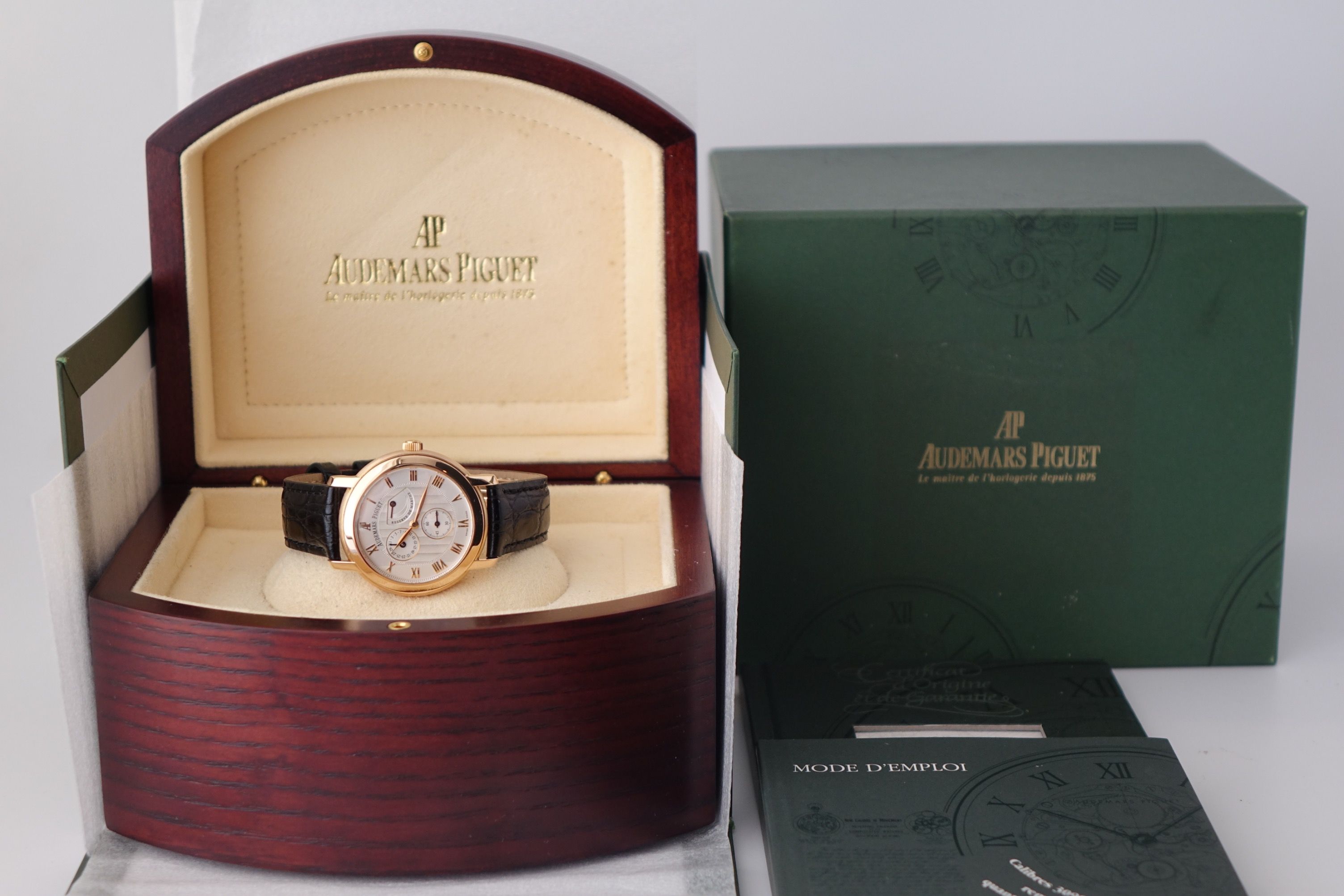 Audemars Piguet Jules Audemars 25955OR Power Reserve full set (Category: Watches) located in Singapore. Submitted by wristime (Listing ID 1442104647, Image 3). Description: Join our tele-gram channel for the latest updates! https://bit.ly/4rwZ2Mp Overshadowed for years by the Royal Oak, the Jules Audemars 25955OR represents a side of Audemars Piguet many collectors have overlooked. Produced during an era when AP was still building watches primari