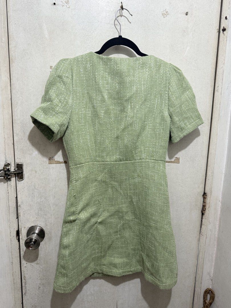 Avocado Green Tweed Dress (Category: Dresses) located in Quezon City. Submitted by katrineang (Listing ID 1442111797, Image 2). Description: Bust 34 inches Waist 26-27 inches Best fits small size.