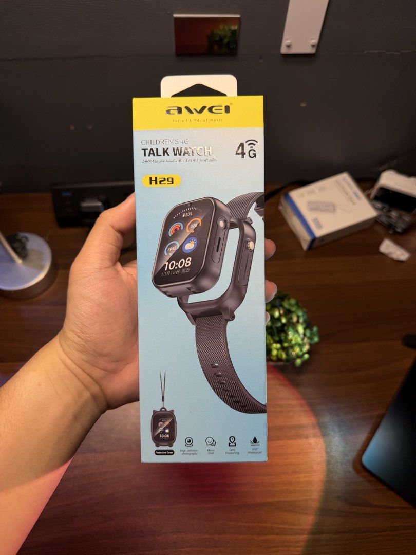 Awei H29 Children's 4G Talk Watch (Category: Men's Watches) located in Bacolod City. Submitted by BWMCAROUSEL (Listing ID 1442098152, Image 1). Description: - Awei H29 4G Kids Smartwatch - Real-time GPS Tracking - Two-way Calling - SOS Emergency Function - Includes Charging Cable - Comes with Protective Case - Perfect for keeping your child safe and connected.