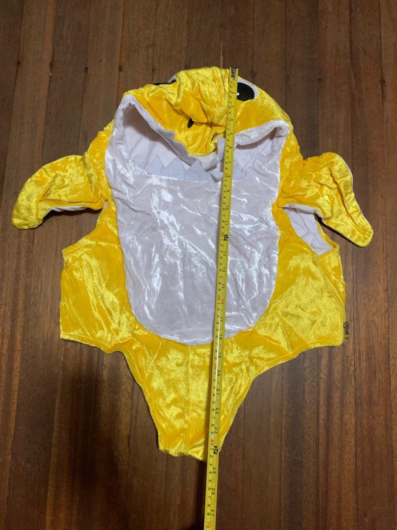 Baby Shark costume (Category: Babies & Kids Fashion) located in Makati City. Submitted by kguiman (Listing ID 1441981923, Image 1). Description: Yellow Baby Shark costume Halloween costume 90-110cm.