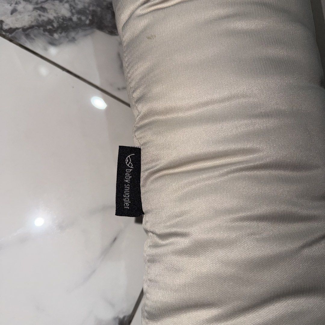 Baby Snuggler (Category: Other Babies Going Out Needs) located in Kuala Lumpur. Submitted by nad.nd (Listing ID 1442017073, Image 2). Description: jarang pakai.
