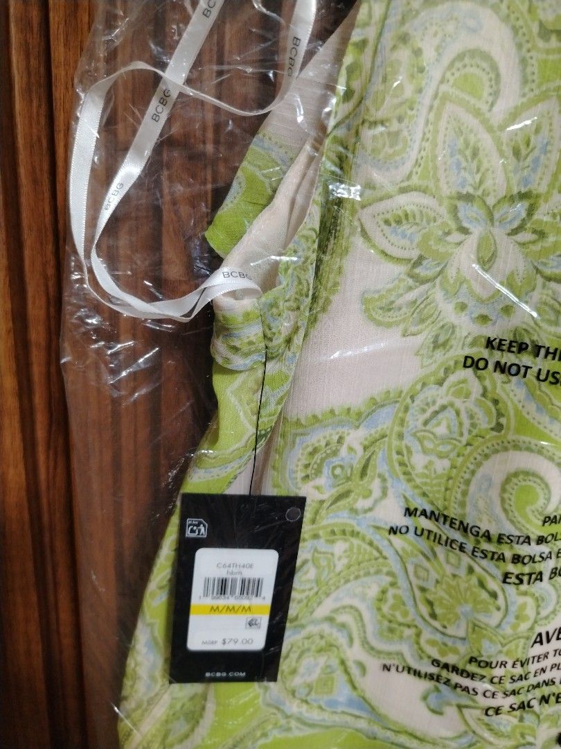 BCBG sleeveless blouse (Category: Sleeveless) located in Cavite. Submitted by oncetop_declutter (Listing ID 1442116446, Image 3). Description: brand new with hangtag Sf c/O buyer.