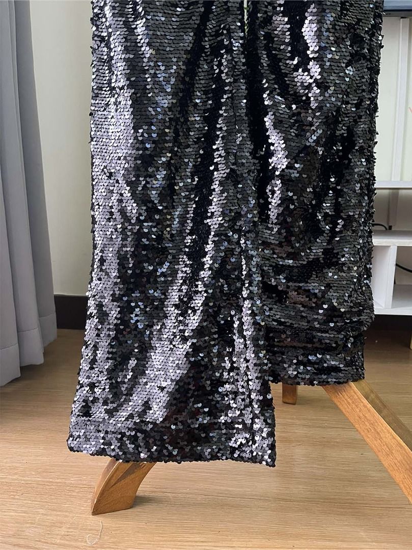 Black Sequins Trousers (Category: Other Bottoms) located in Pasig City. Submitted by threadhumore (Listing ID 1442113462, Image 2). Description: ACTUAL PHOTO 📸 Size Available: (1) XS (2) Medium Condition: 10/10 📍 Pasig City 📦 Delivery via J&T / Lalamove • All items are from warehouse stock • Authentic piece with original Mistress Rocks tag (as shown in photos) • Size is based on the tag label; message for exact measurements if needed • Each it